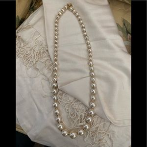 Isaac Mizrahi simulated pearl necklace
